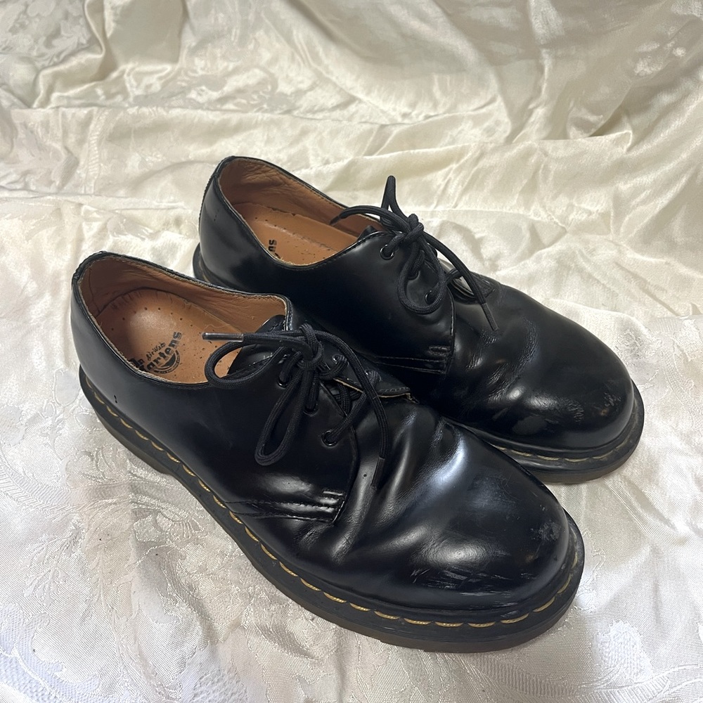 Dr Martens black lace up oxfords
